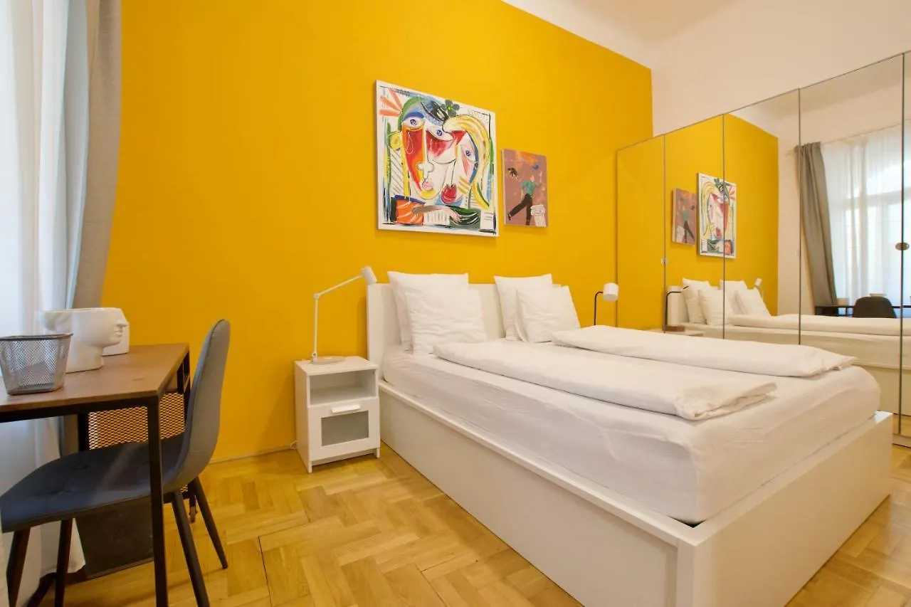 Standard Apartment By Hi5 - St. King Street 16. Budapest Ungarn